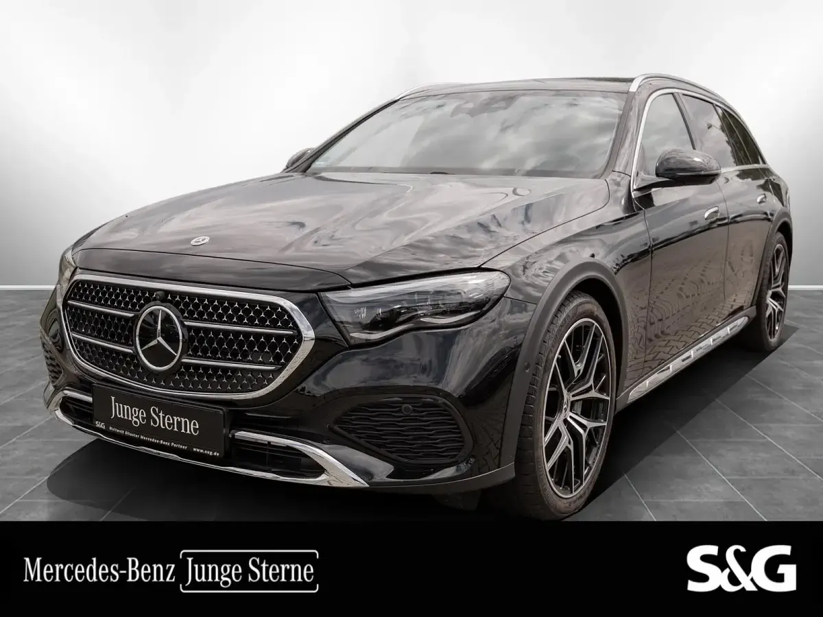 Gebraucht Mercedes E300 197 PS (144 kW) 2025 Limousine