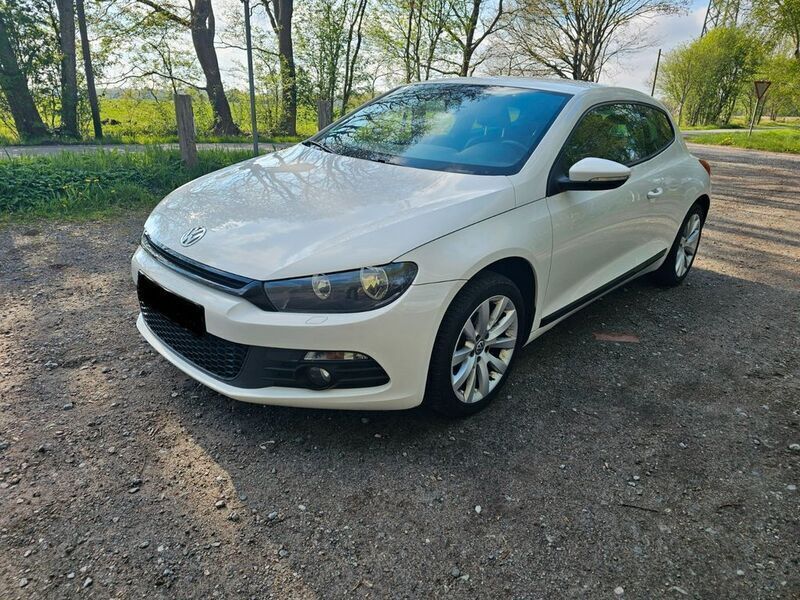 Weiß Gebraucht 2009 VW Scirocco Coupé | 4.590 € (Guter Preis) - Bild 1/4