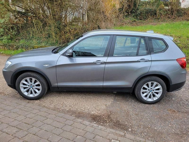 Gebraucht BMW X3 184 PS (135 kW) 2011 Grau SUV