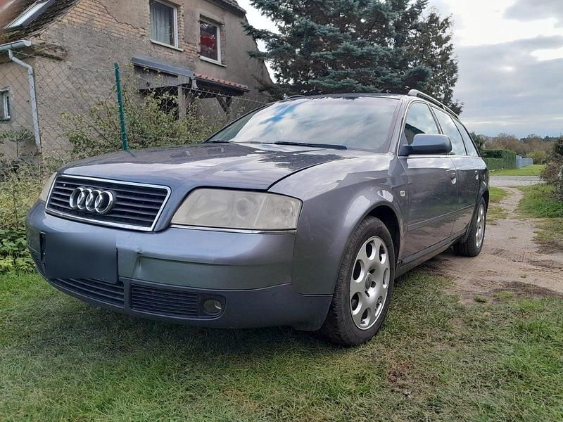Gebraucht 2004 Audi A6 Kombi | 2.399 € - Bild 1/4