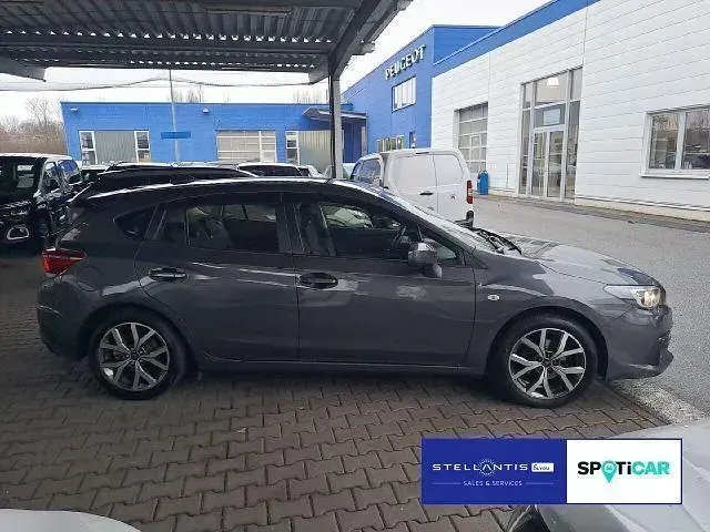 Gebraucht Subaru Impreza Trend 114 PS (83 kW) 2022 Schwarz Limousine