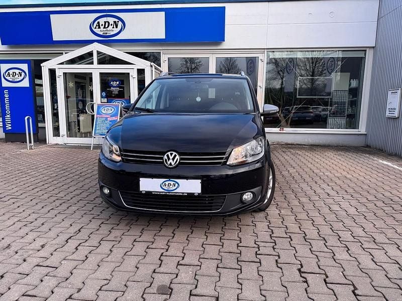 Schwarz Gebraucht 2015 VW Touran Cup Van / Kleinbus | 11.500 € (Superpreis) - Bild 1/4