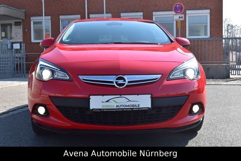 Gebraucht Opel Astra GTC Innovation 179 PS (131 kW) 2012 Rot Coupé