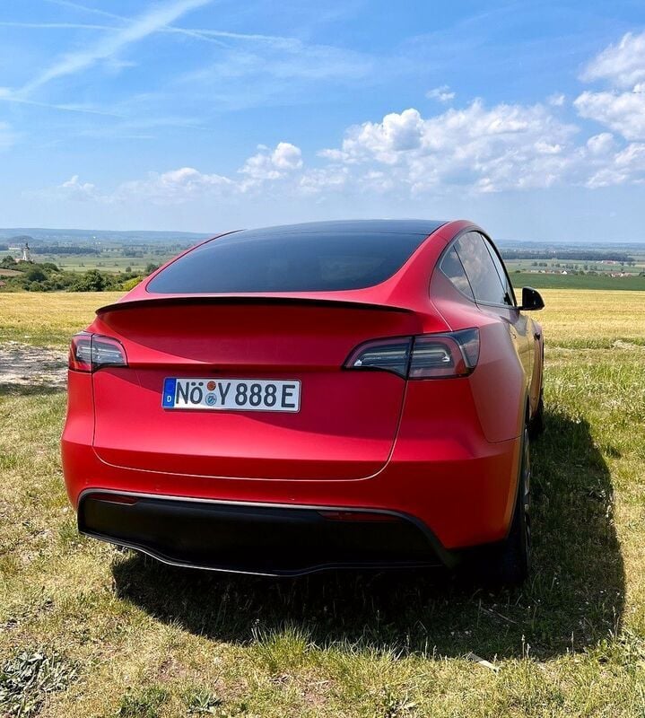 Verkauft Tesla Model Y Performance FDS., gebraucht 2022, 20.752 km in  Bayern - Wemding