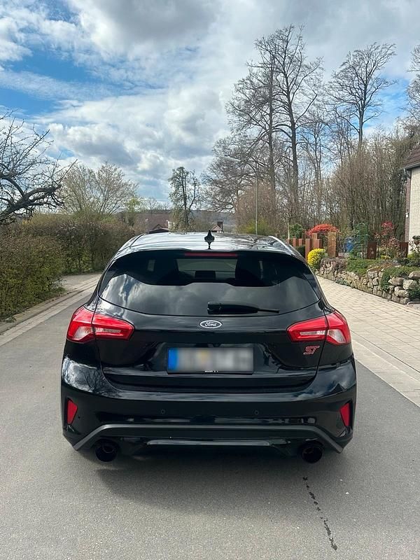Gebraucht Ford Focus ST 280 PS (205 kW) 2020 Schwarz Kleinwagen