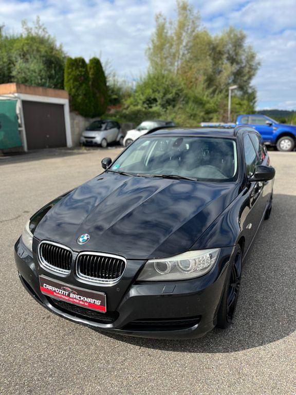 Schwarz Gebraucht 2010 BMW 316 Sport Line Kombi | 3.600 € (Fairer Preis) - Bild 1/4