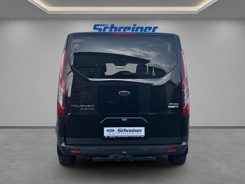 Gebraucht Ford Tourneo 185 PS (136 kW) 2022 Schwarz Kombi