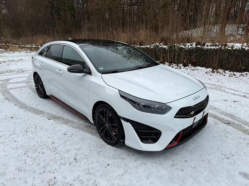 Gebraucht Kia ProCeed GT 204 PS (150 kW) 2023 Weiß Kombi