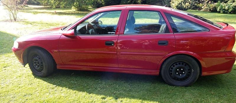 Gebraucht Opel Vectra 116 PS (85 kW) 1999 Limousine