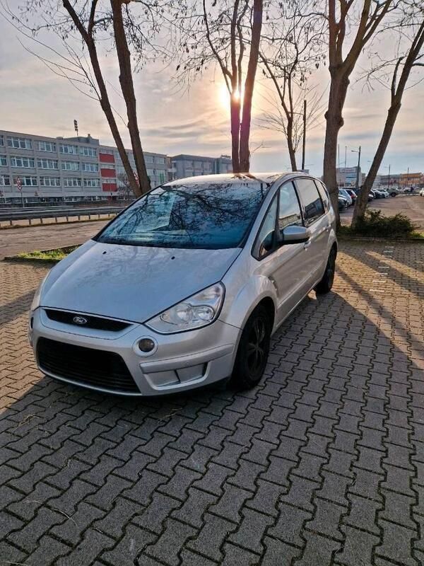 Silber Gebraucht 2007 Ford S-MAX S Van / Kleinbus | 4.500 € (Etwas zu teuer) - Bild 1/4