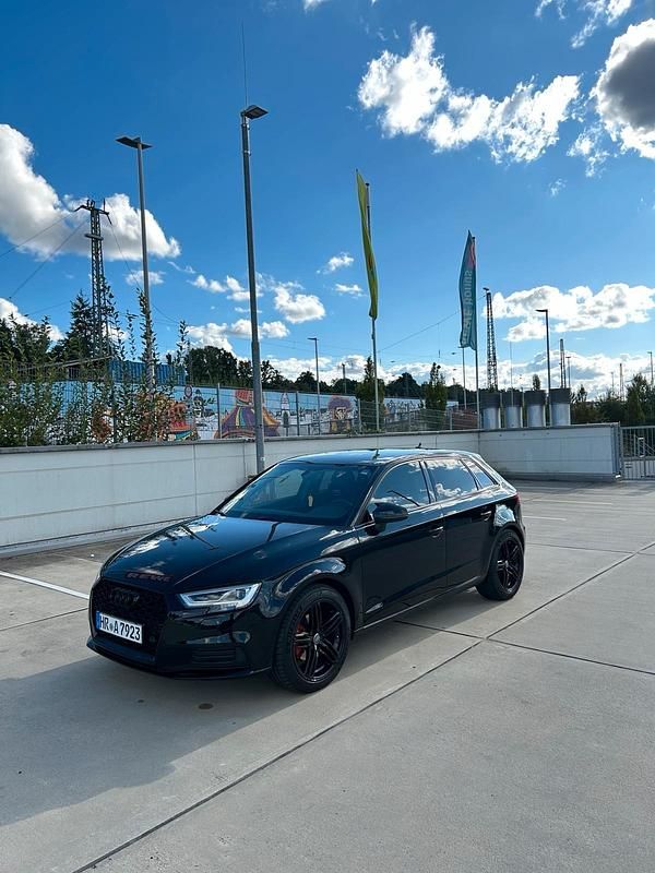 Schwarz Gebraucht 2017 Audi A3 Sportback Sport Limousine | 13.900 € (Fairer Preis) - Bild 1/4