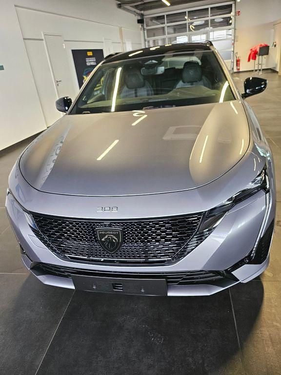 Neu Peugeot 308 SW GT 131 PS (96 kW) 2025 Silber Kombi