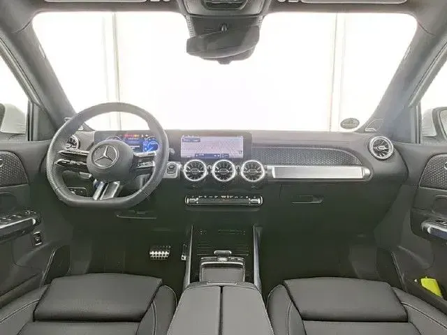 Gebraucht Mercedes EQB250 AMG 139 kW (190 PS) 2025 Unilack polarweiß SUV