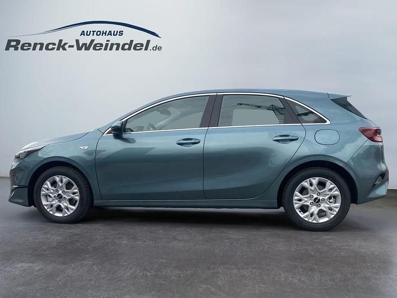 Gebraucht Kia Ceed Vision 140 PS (102 kW) 2024 Grau Kleinwagen