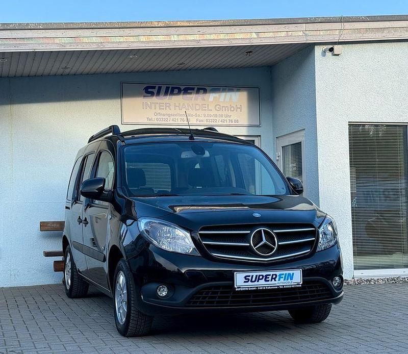 Gebraucht Mercedes Citan 111 Edition 110 PS (80 kW) 2015 Schwarz Kombi