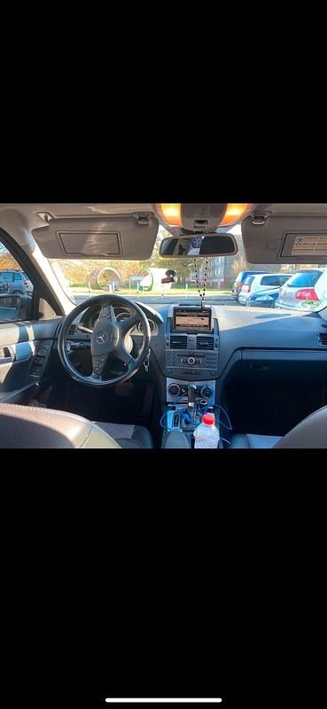 Gebraucht Mercedes C250 Elegance 204 PS (150 kW) 2012 Kombi