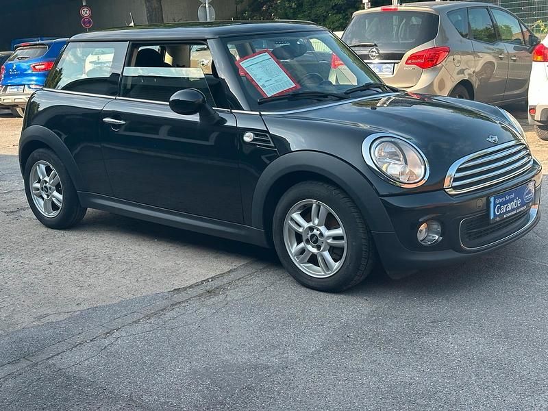 Gebraucht Mini Cooper 75 PS (55 kW) 2013 Schwarz Kleinwagen
