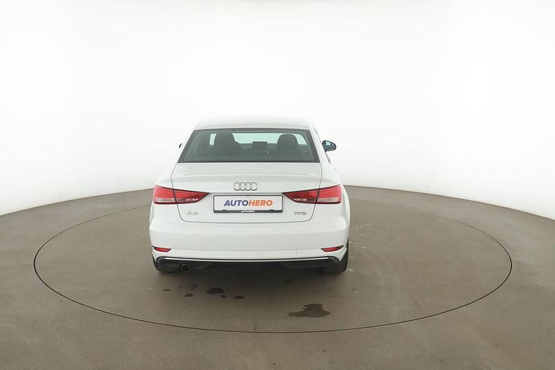 Gebraucht Audi A3 Sport 116 PS (85 kW) 2017 Weiß Limousine