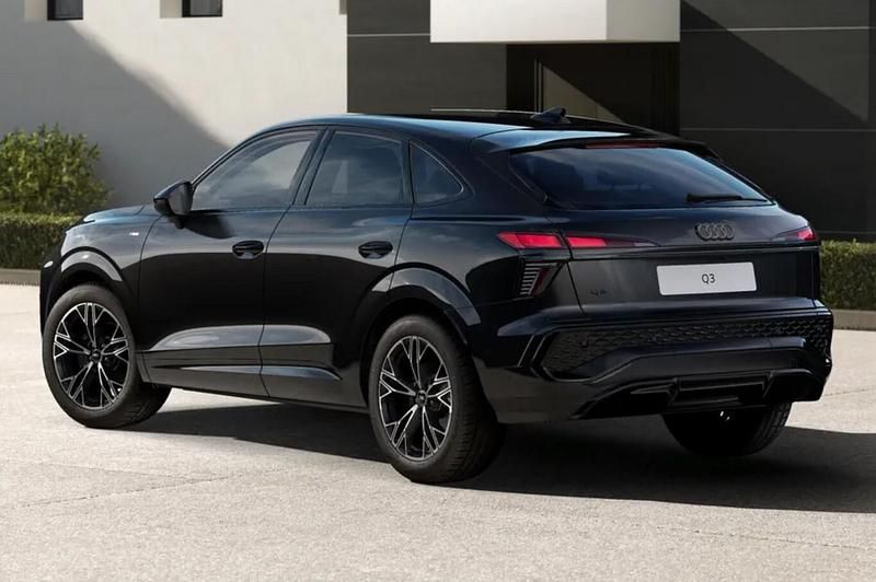 Neu Audi Q3 Sportback Advanced 150 PS (110 kW) 2025 Mythosschwarz metallic SUV