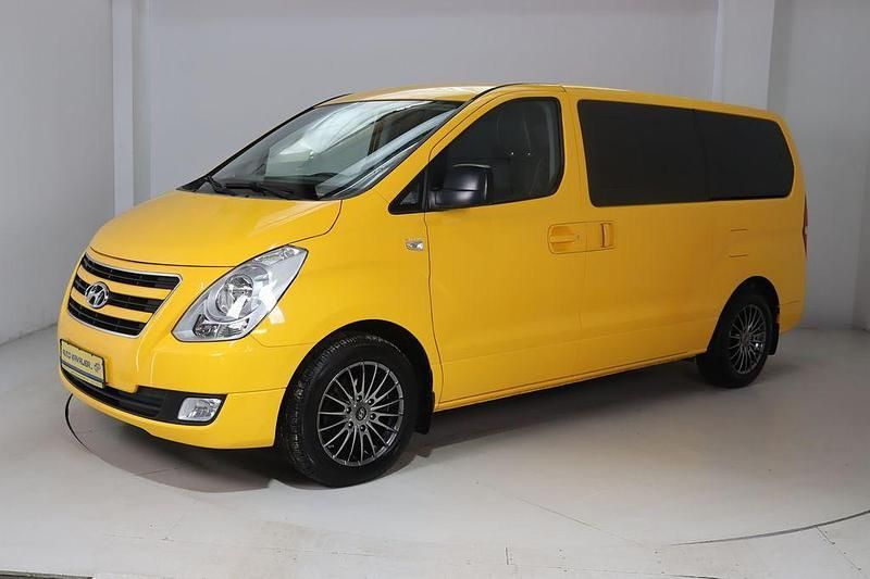 Gelb Gebraucht 2016 Hyundai H-1 Van / Kleinbus | 18.990 € (Fairer Preis) - Bild 1/4