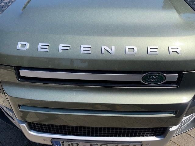 Grün Gebraucht 2021 Land Rover Defender SUV | 44.950 € (Superpreis) - Bild 1/4