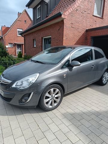 Opel Corsa D 150 Jahre gebraucht kaufen in Pfullingen Preis 5900 eur -  Int.Nr.: 1626 VERKAUFT