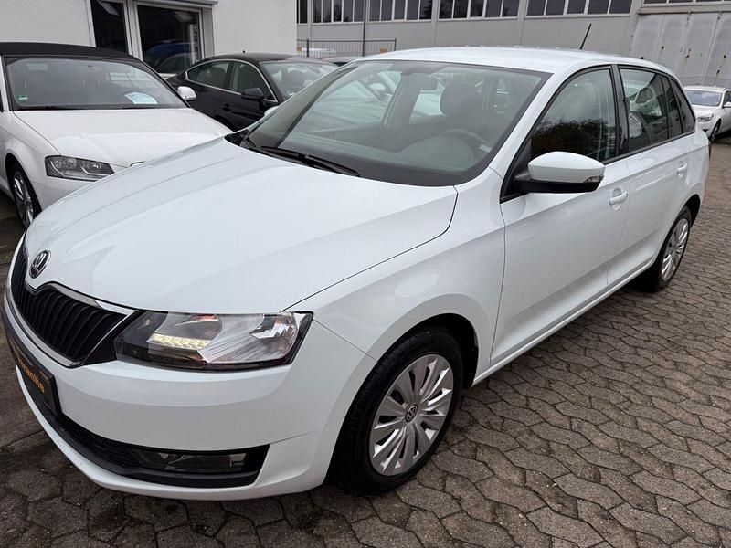 Weiß Gebraucht 2018 Skoda Rapid Ambition Kleinwagen | 7.400 € (Fairer Preis) - Bild 1/4