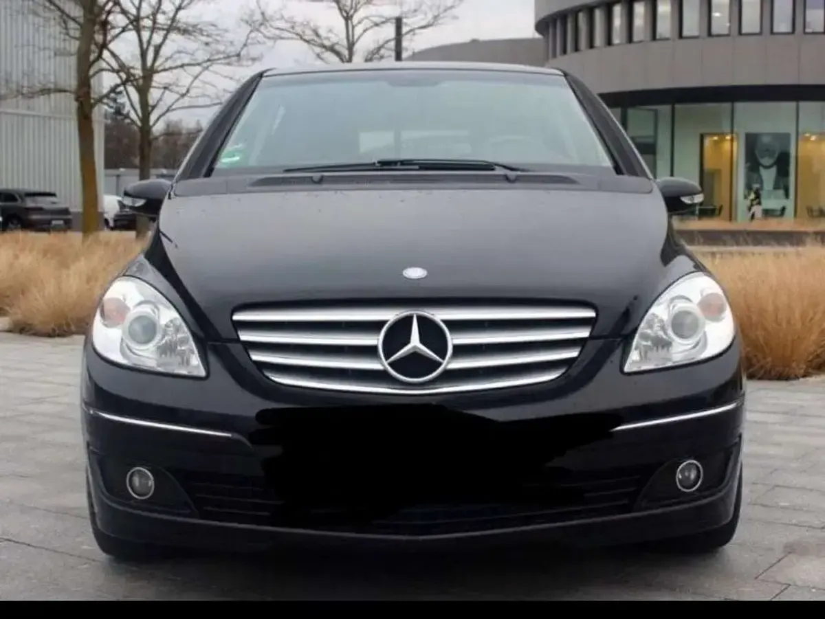 Gebraucht Mercedes B200 136 PS (100 kW) 2006 Schwarz Van / Kleinbus
