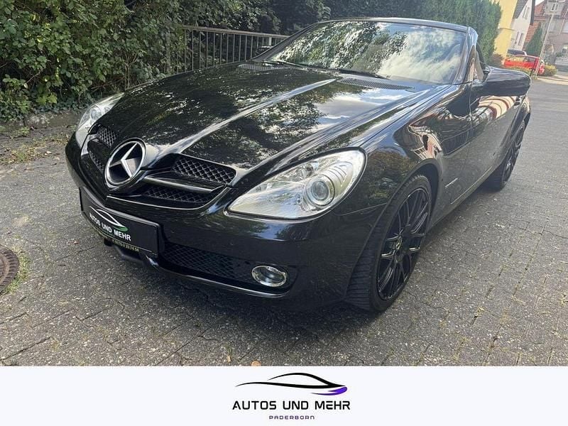 Schwarz Gebraucht 2009 Mercedes SLK200 Cabrio | 11.499 € (Guter Preis) - Bild 1/4