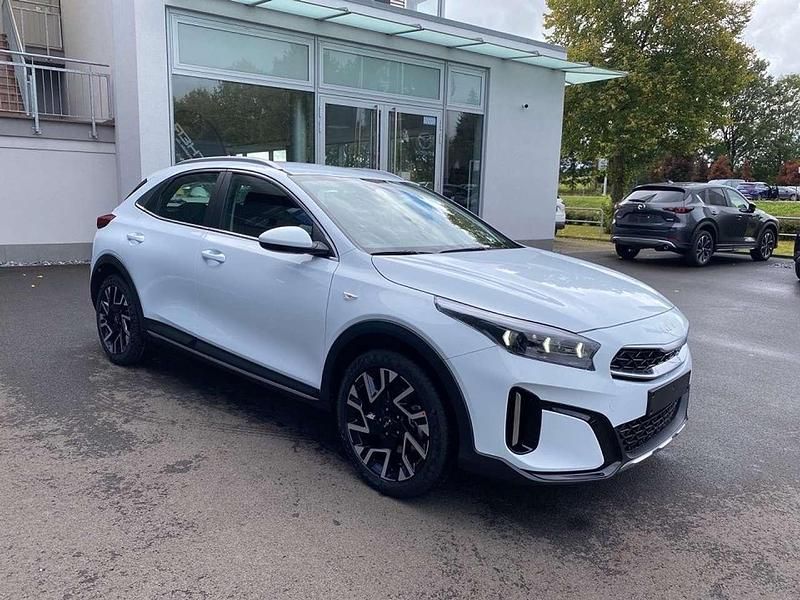 Gebraucht Kia XCeed Vision 101 PS (74 kW) 2024 Carraraweiß SUV