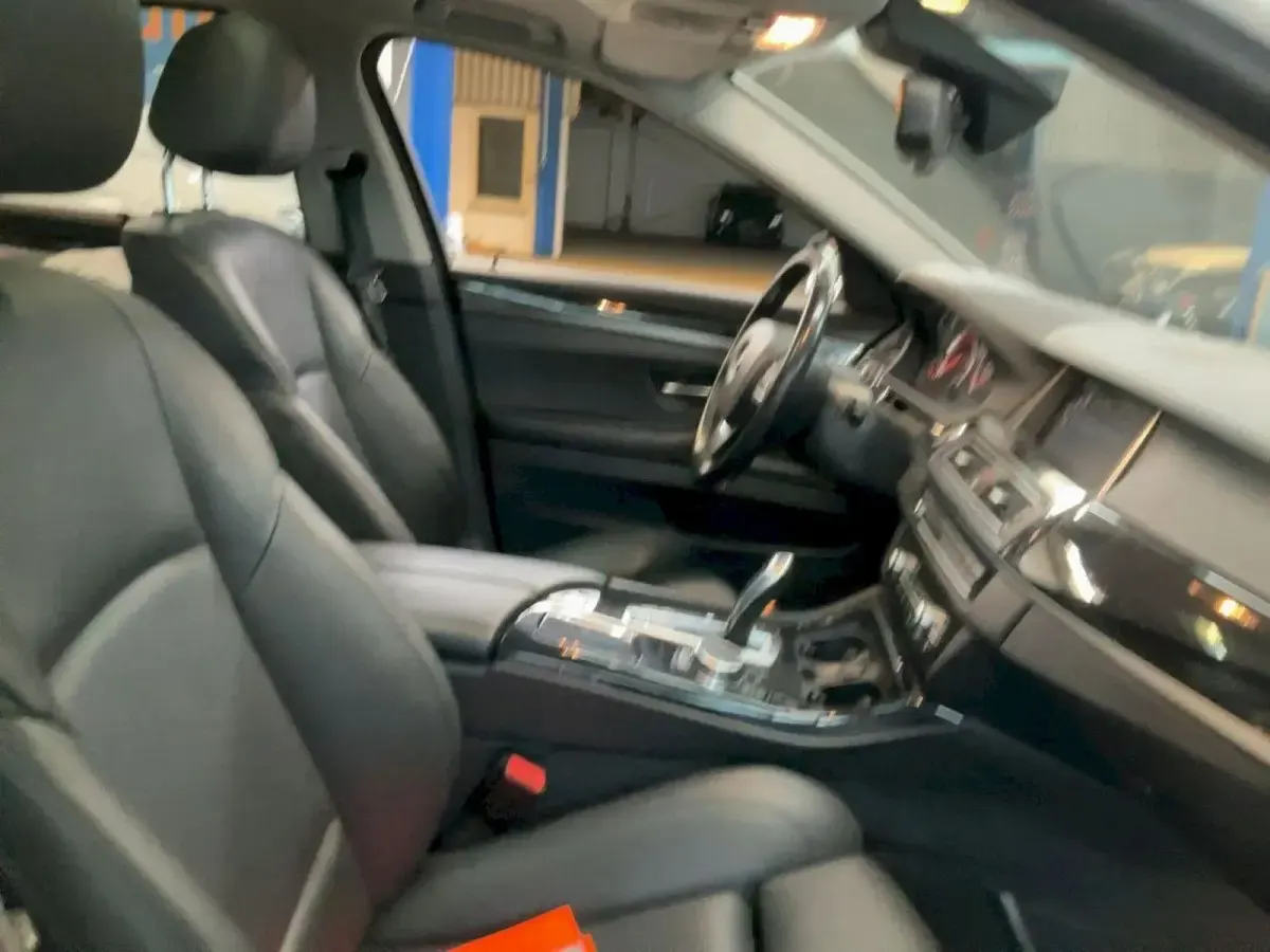 Gebraucht BMW 520 190 PS (139 kW) 2015 Weiß Kombi