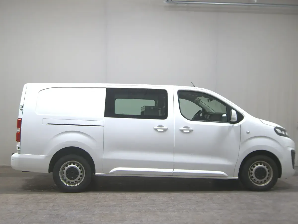 Käytetty Citroën Jumpy 179 HP (131 kW) 2021 Valkoinen Tila-auto