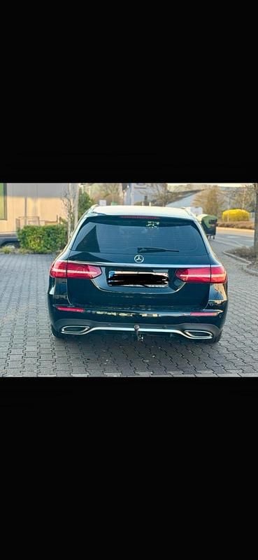 Gebraucht Mercedes E350 AMG 258 PS (189 kW) 2018 Schwarz Limousine