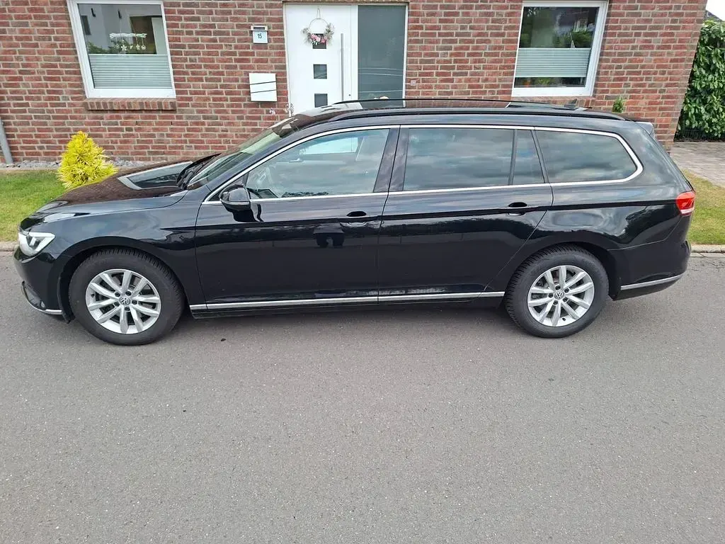 Gebraucht VW Passat Comfortline 190 PS (139 kW) 2019 Schwarz Limousine