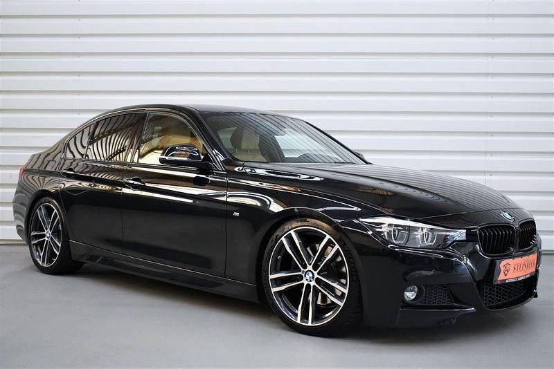 Gebraucht BMW 330 Shadowline 252 PS (185 kW) 2017 Schwarz Limousine
