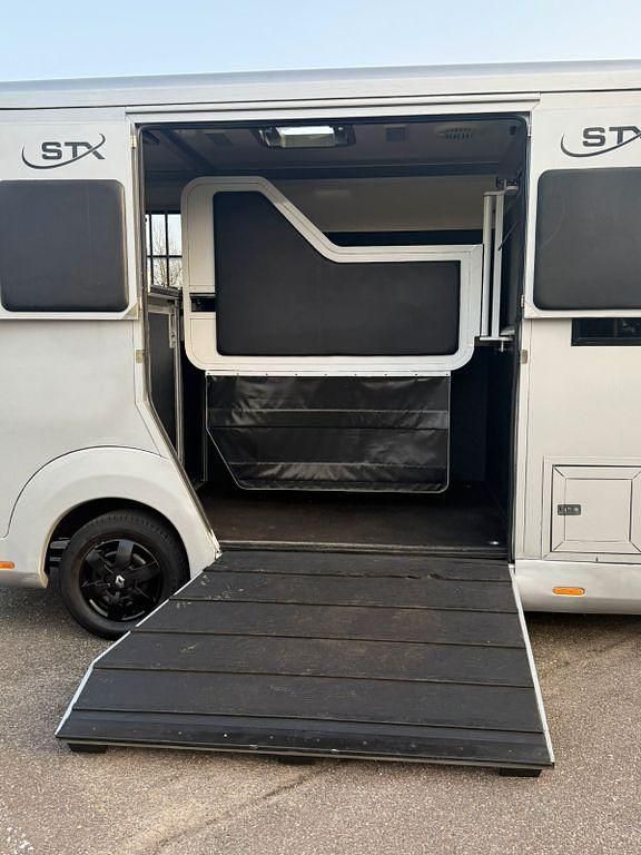 Gebraucht Renault Master 163 PS (119 kW) 2020 Other Van / Kleinbus