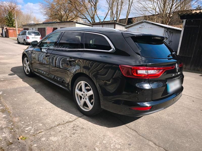 Gebraucht Renault Talisman Bose Edition 160 PS (117 kW) 2017 Schwarz Kombi