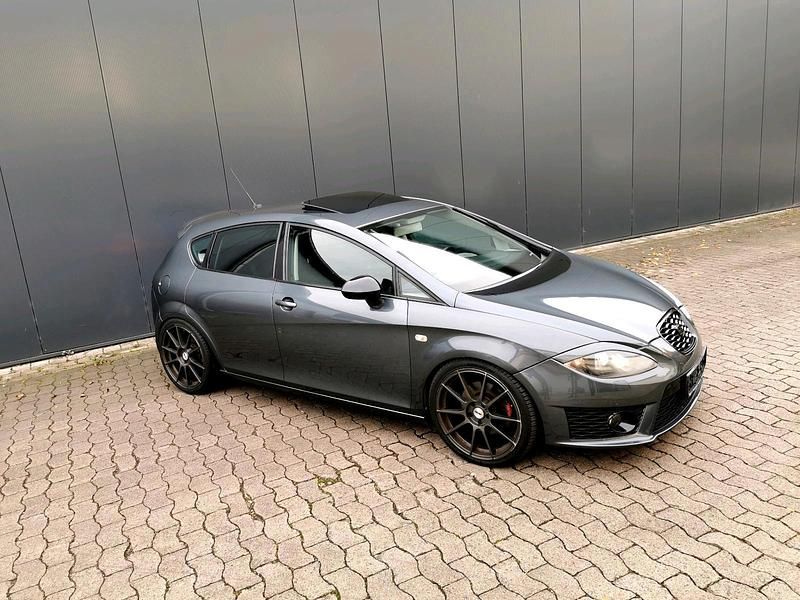 Gebraucht Seat Leon FR 211 PS (155 kW) 2010 Grau Kleinwagen
