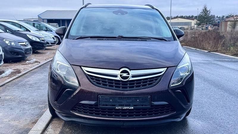 Gebraucht Opel Zafira Tourer Edition 131 PS (96 kW) 2014 Braun Van / Kleinbus