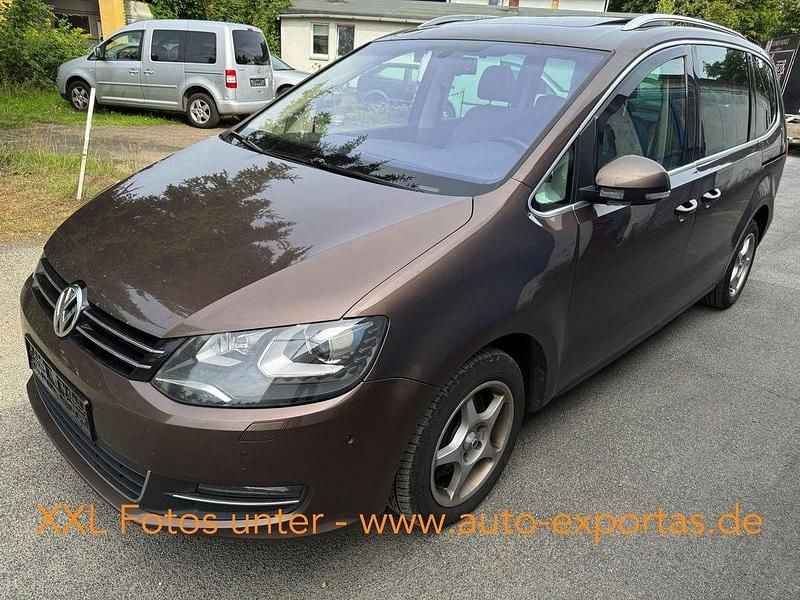 Braun Gebraucht 2011 VW Sharan Van / Kleinbus | 5.280 € (Guter Preis) - Bild 1/4