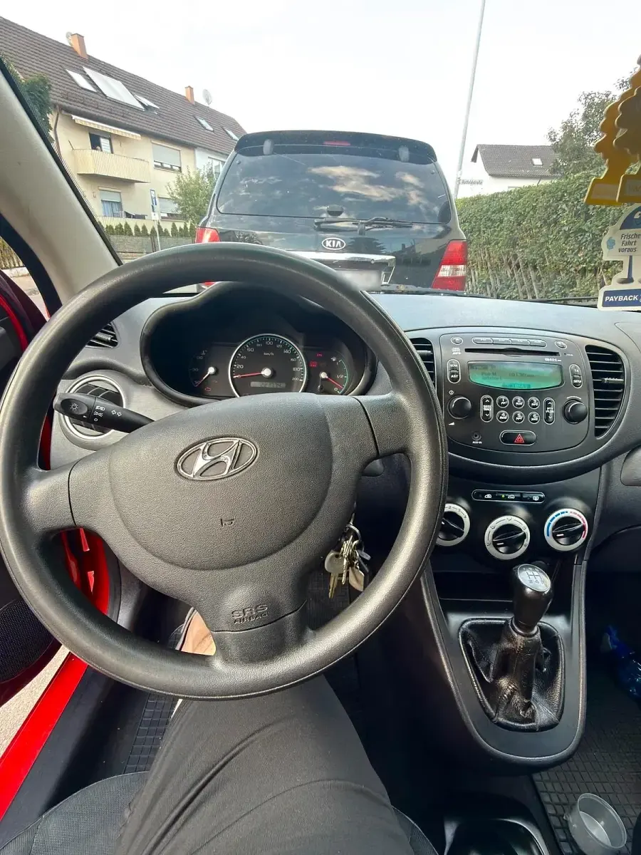 Gebraucht Hyundai i10 67 PS (49 kW) 2008 Rot Kleinwagen