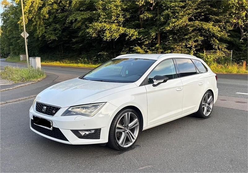 Weiß Gebraucht 2016 Seat Leon FR Kombi | 10.850 € (Fairer Preis) - Bild 1/4