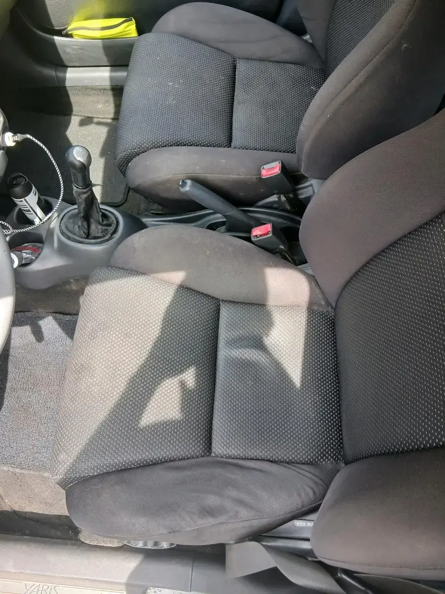 Gebraucht Toyota Yaris 105 PS (77 kW) 2001 Beige Kleinwagen