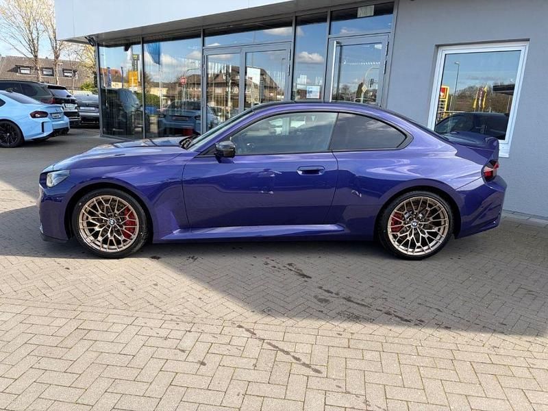 Neu BMW M2 Performance 530 PS (389 kW) 2026 Violett Coupé