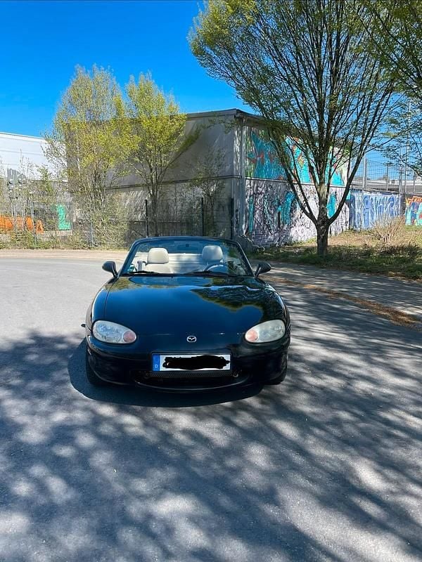 Gebraucht Mazda MX5 140 PS (102 kW) 2000 Schwarz Cabrio