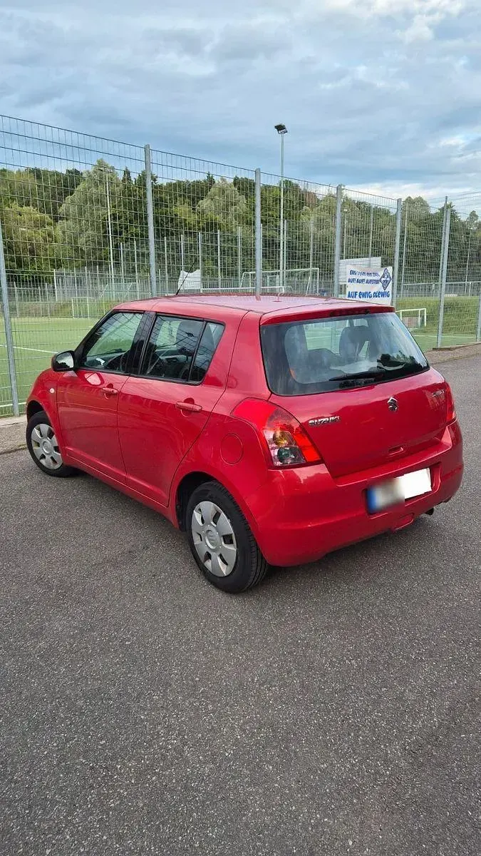 Gebraucht Suzuki Swift Comfort+ 92 PS (67 kW) 2009 Rot Kleinwagen