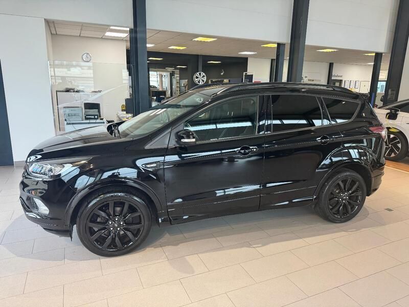 Gebraucht Ford Kuga ST-Line 150 PS (110 kW) 2017 Schwarz SUV