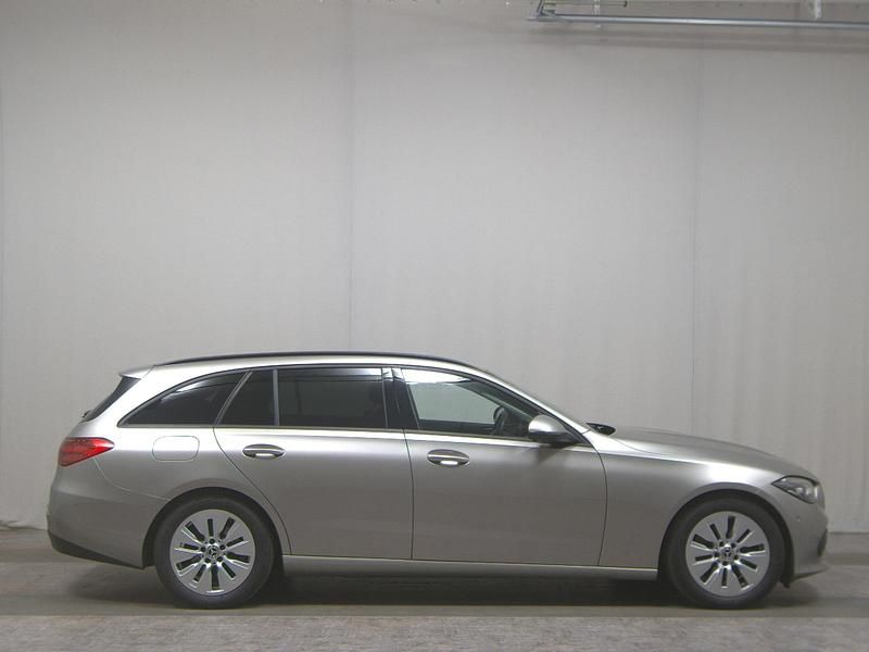 Silber Gebraucht 2023 Mercedes C200 Limousine | 22.980 € (Superpreis) - Bild 1/4