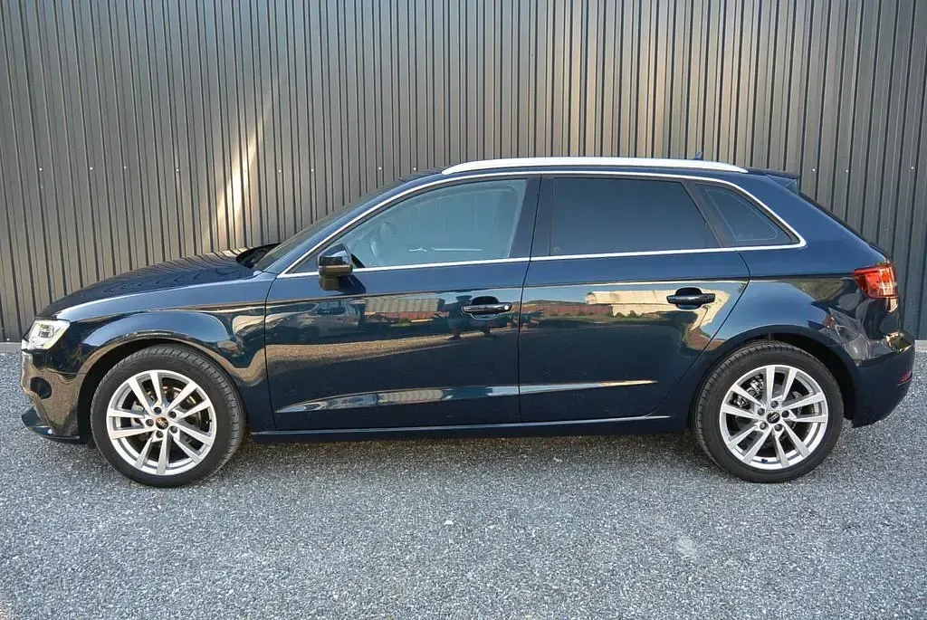 Gebraucht Audi A3 Ambiente 110 PS (80 kW) 2016 Blau Limousine