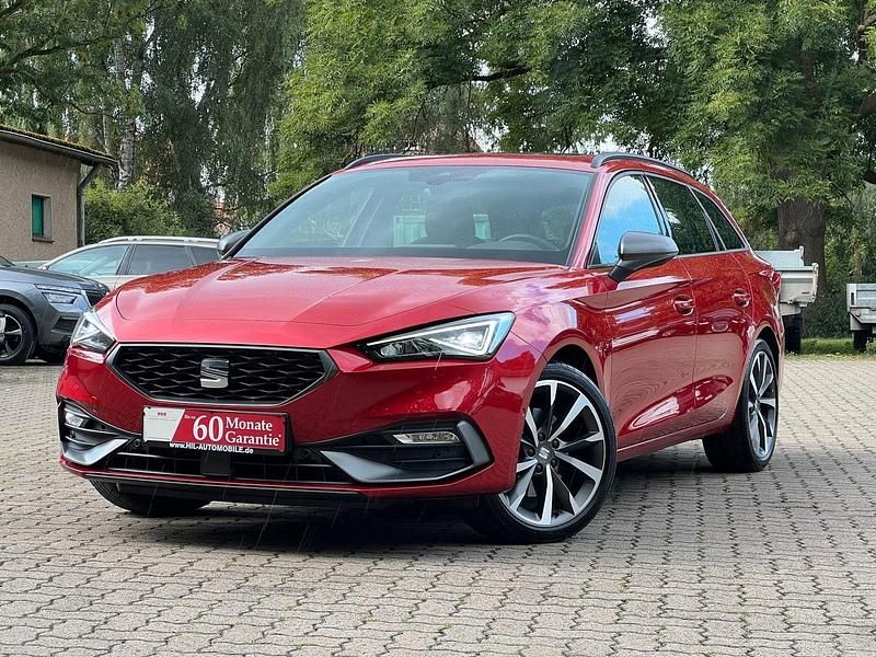 "desire" rot Gebraucht 2023 Seat Leon FR Kombi | 29.499 € (Fairer Preis) - Bild 1/4